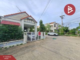 Casa adosada en venta de 2 habitaciones en Lam Luk Ka, Pathum Thani