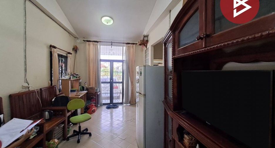 Reihenhaus zum Kauf mit 2 Zimmer in Lam Luk Ka, Pathum Thani