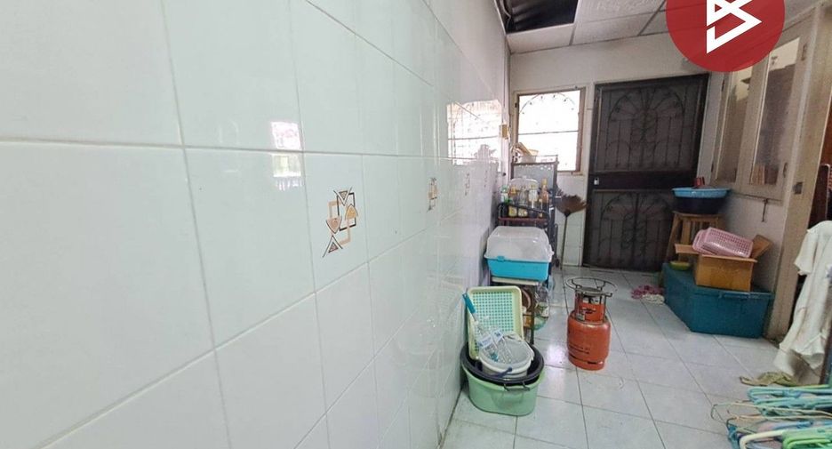 Reihenhaus zum Kauf mit 2 Zimmer in Lam Luk Ka, Pathum Thani