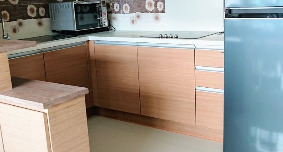 ให้เช่า 2 ห้องนอน คอนโด ใน คลองเตย, กรุงเทพฯ