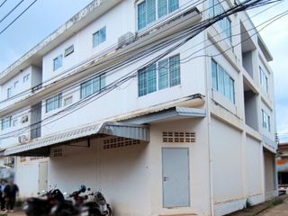Gewerbefläche zum Kauf mit 4 Zimmer in Mueang Sakon Nakhon, Sakon Nakhon