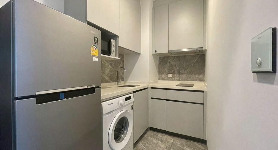 For rent 2 bedrooms condo in Bang Na, Bangkok
