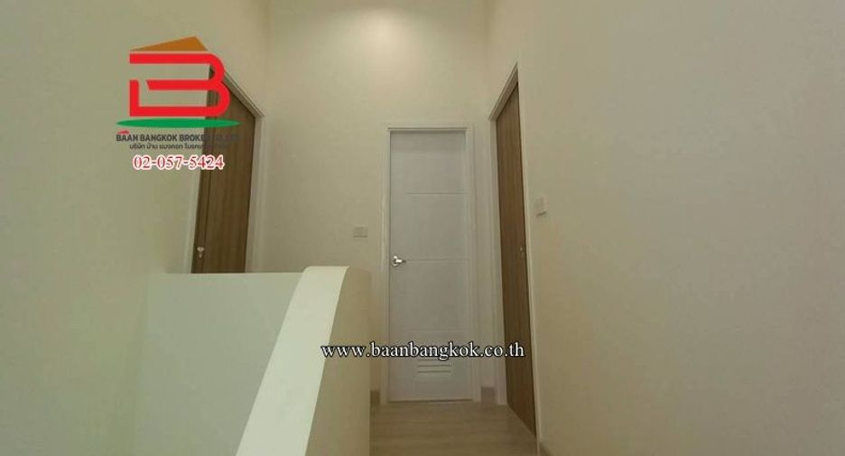 À vendre 2 chambres maison à Min Buri, Bangkok