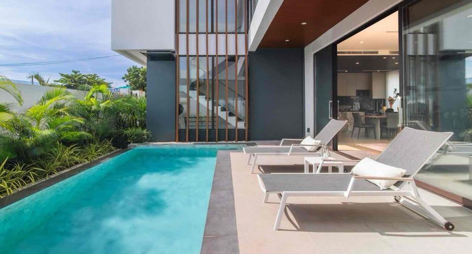 For sale 4 bedrooms villa in Bang Lamung, Chonburi