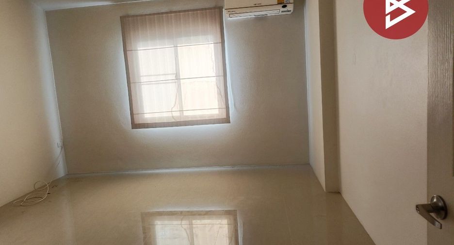 Haus zum Kauf mit 2 Zimmer in Mueang Uthai Thani, Uthai Thani
