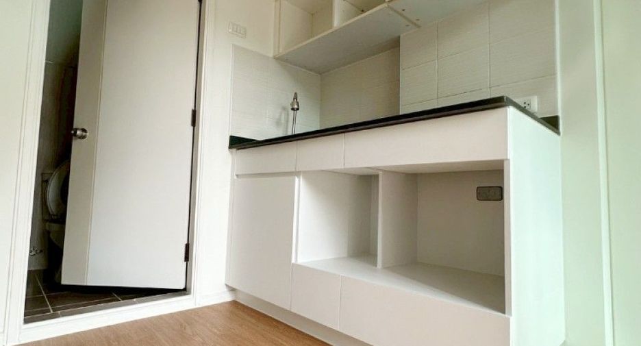 For sale 1 Beds condo in Mueang Samut Prakan, Samut Prakan