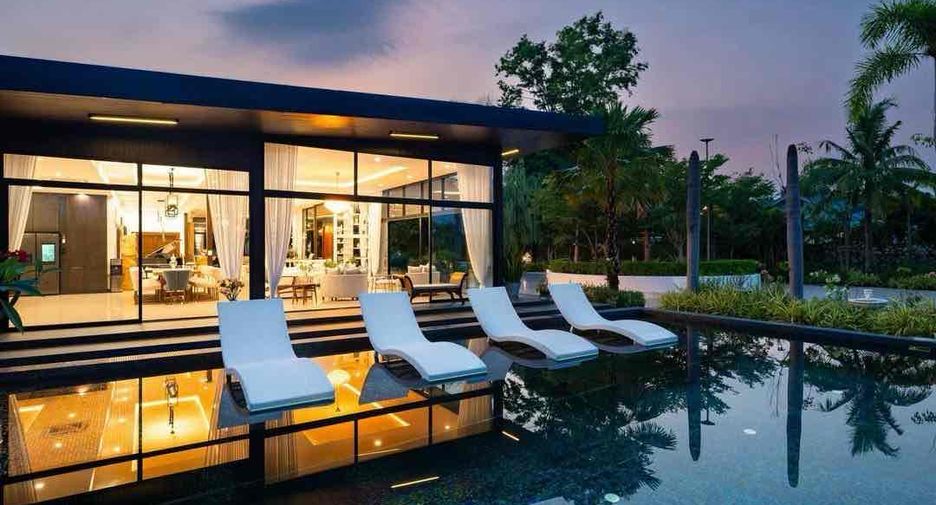 For rent 4 bedrooms villa in Bang Lamung, Chonburi