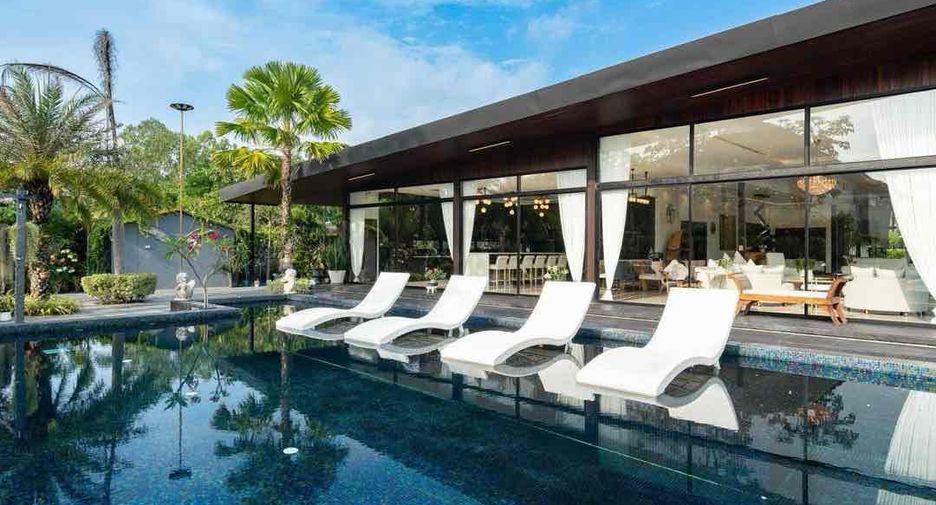 For rent 4 bedrooms villa in Bang Lamung, Chonburi