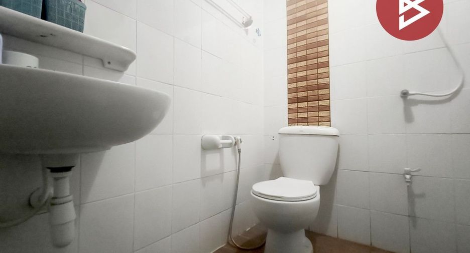 À vendre 3 chambres maison de ville à Mueang Samut Prakan, Samut Prakan