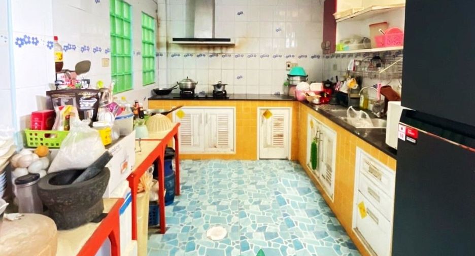 For sale 3 bedrooms townhouse in Taling Chan, Bangkok