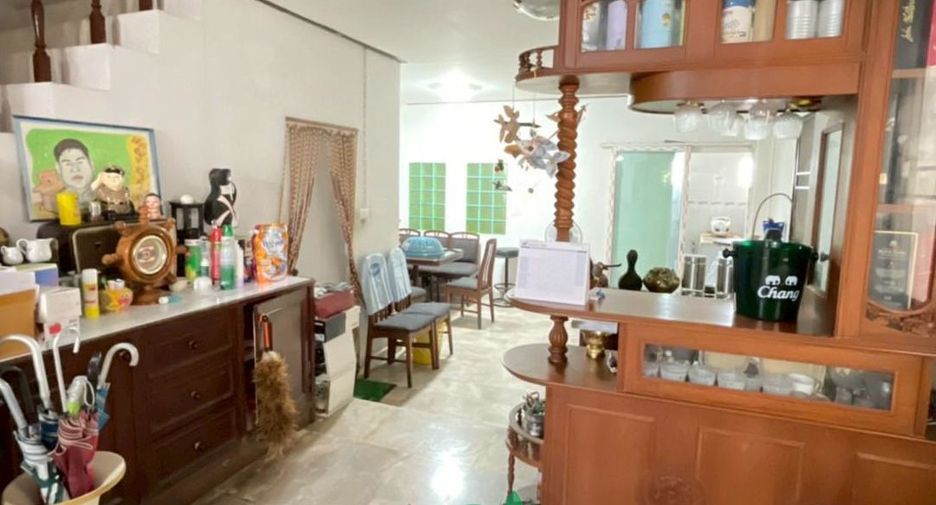 For sale 3 bedrooms townhouse in Taling Chan, Bangkok