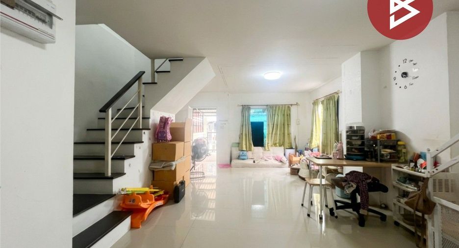 For sale 3 bedrooms townhouse in Mueang Chon Buri, Chonburi
