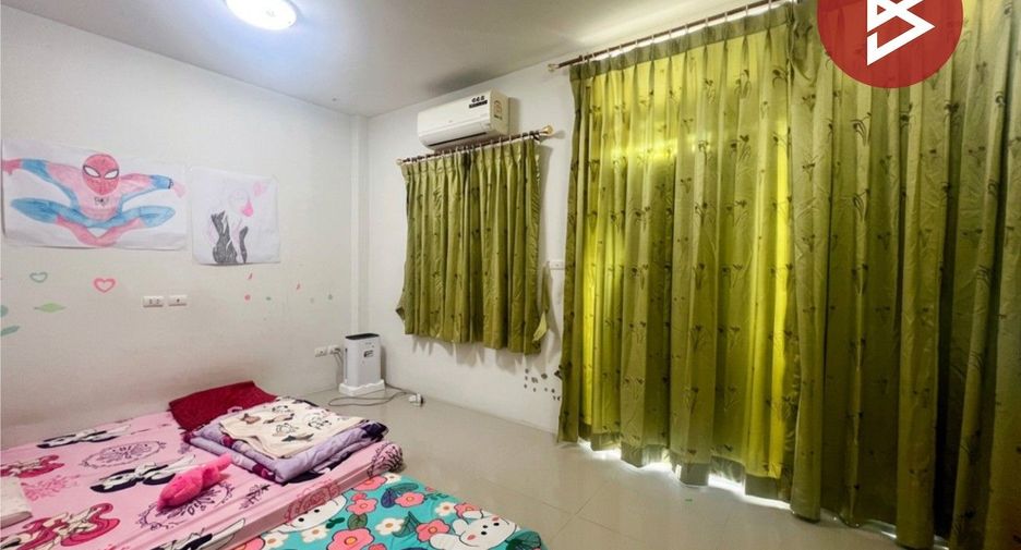 For sale 3 bedrooms townhouse in Mueang Chon Buri, Chonburi