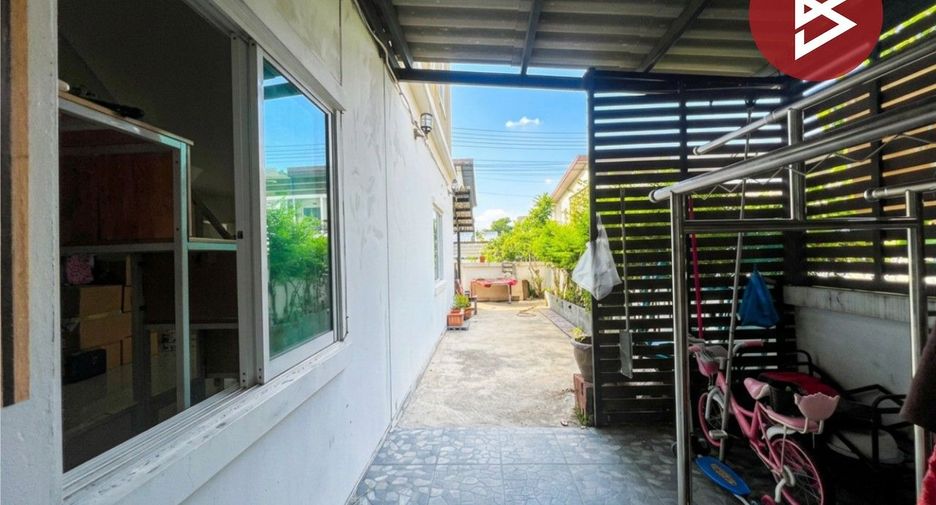 For sale 3 bedrooms townhouse in Mueang Chon Buri, Chonburi