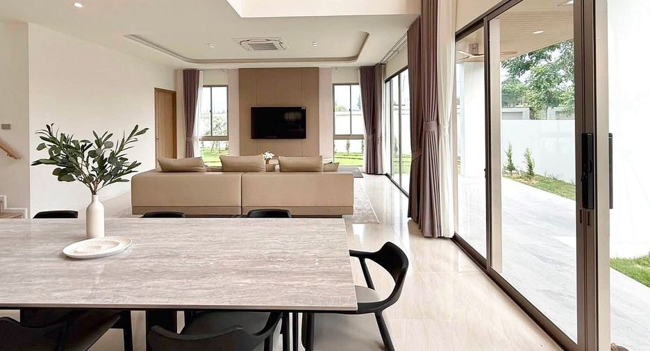 For rent 3 bedrooms house in Bang Lamung, Chonburi