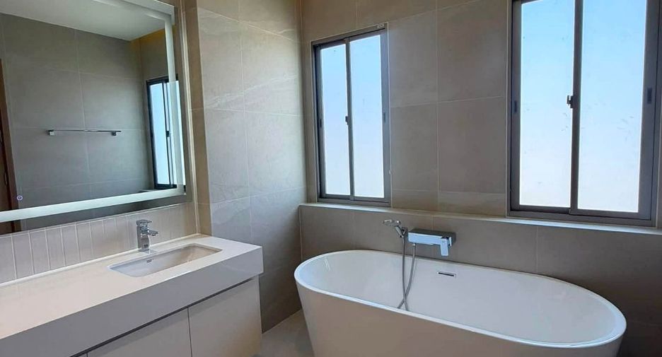 For rent 3 bedrooms house in Bang Lamung, Chonburi