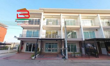 Продажа 3 спальни таунхаус в Bang Bua Thong, Нонтабури