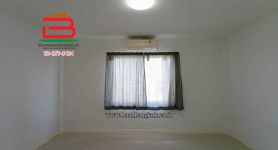 Продажа 3 спальни таунхаус в Bang Bua Thong, Нонтабури