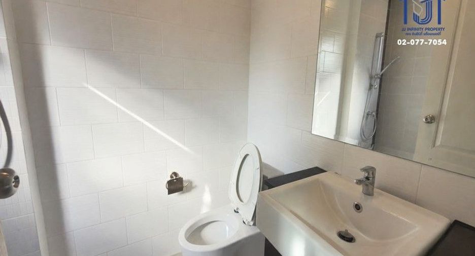 For sale 3 bedrooms house in Sai Mai, Bangkok
