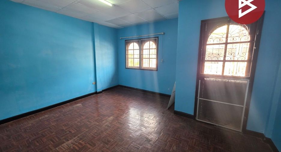 For sale 2 bedrooms townhouse in Si Racha, Chonburi