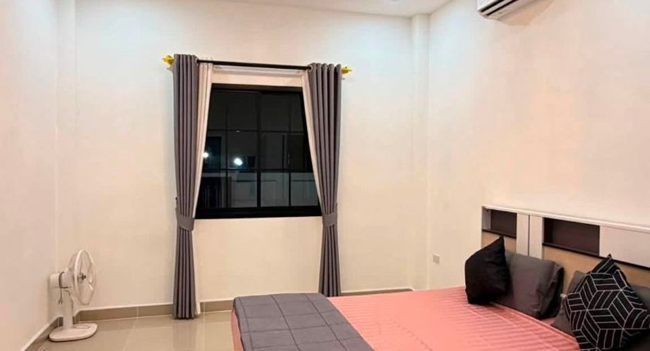 For rent 3 bedrooms house in Bang Lamung, Chonburi
