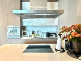 For rent and for sale 2 bedrooms condo in Pathum Wan, Bangkok