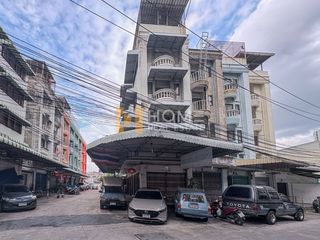 出售 4 卧室 商业空间 在 Pathum Wan, 曼谷