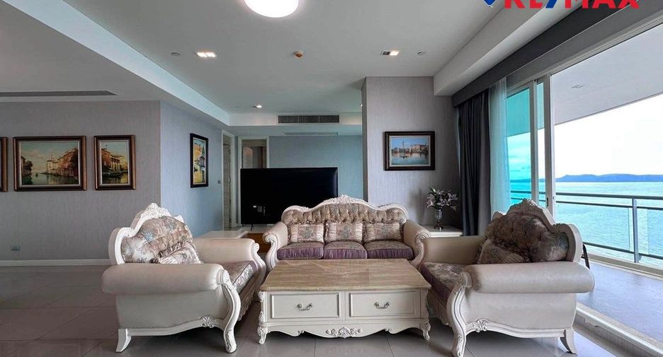 For sale 3 bedrooms condo in Jomtien, Pattaya