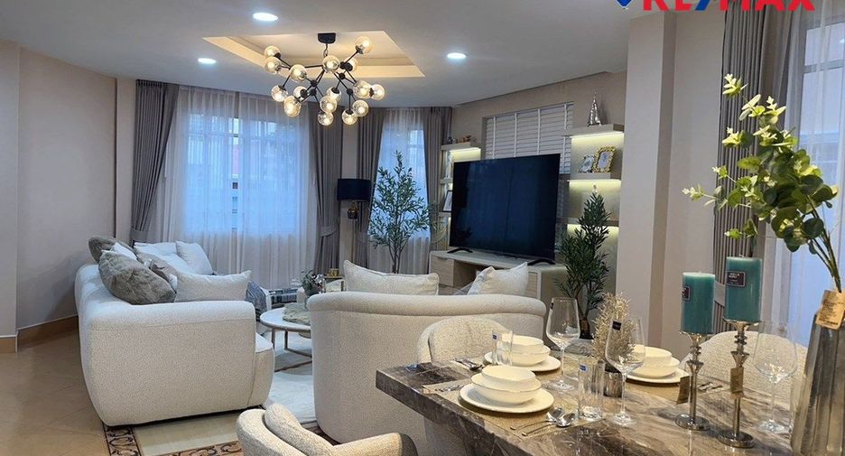Haus zum Kauf mit 4 Zimmer in Bang Lamung, Chonburi