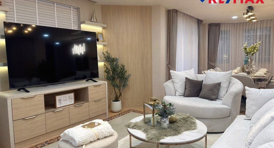 Haus zum Kauf mit 4 Zimmer in Bang Lamung, Chonburi