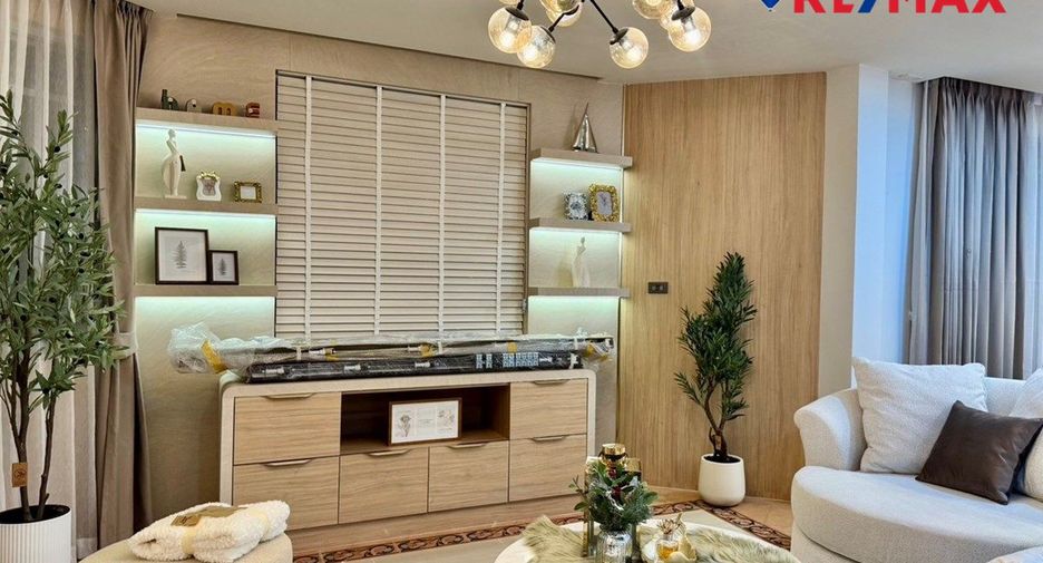 Haus zum Kauf mit 4 Zimmer in Bang Lamung, Chonburi