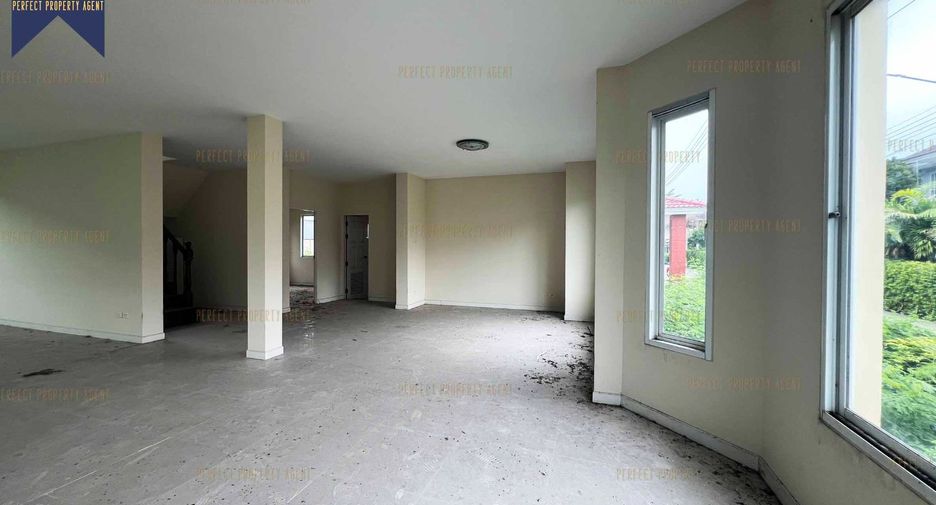 Haus zum Kauf mit 3 Zimmer in Phutthamonthon, Nakhon Pathom