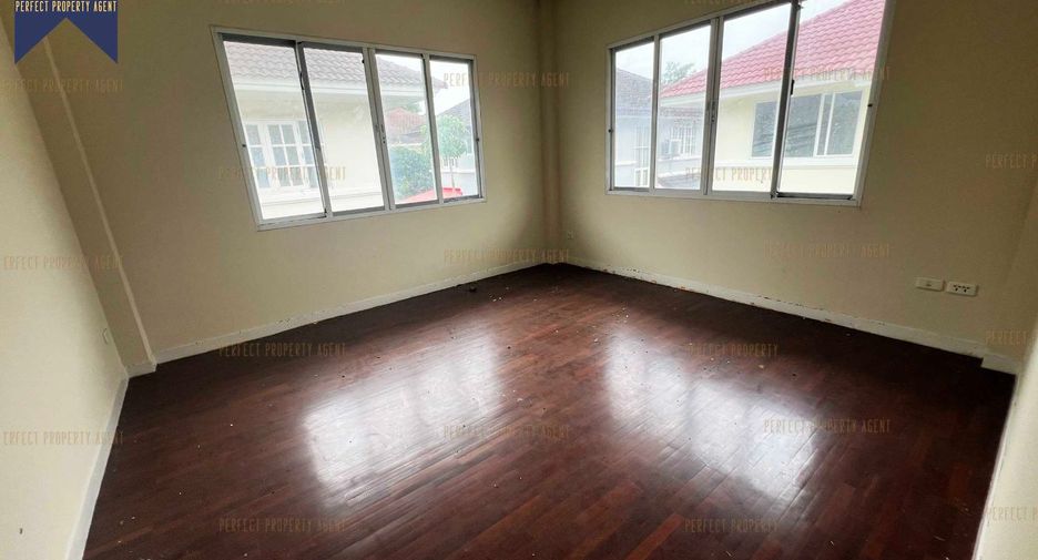 Haus zum Kauf mit 3 Zimmer in Phutthamonthon, Nakhon Pathom