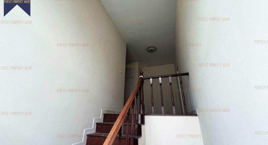 Haus zum Kauf mit 3 Zimmer in Phutthamonthon, Nakhon Pathom