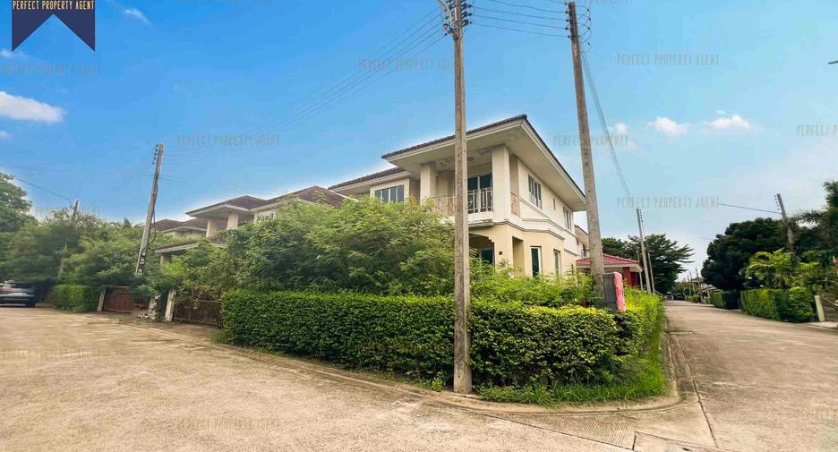 Haus zum Kauf mit 3 Zimmer in Phutthamonthon, Nakhon Pathom