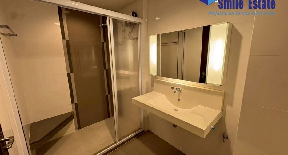 For rent 1 bed condo in Huai Khwang, Bangkok