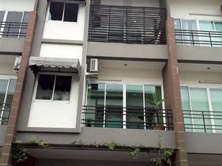 For sale 2 bedrooms townhouse in Bueng Kum, Bangkok