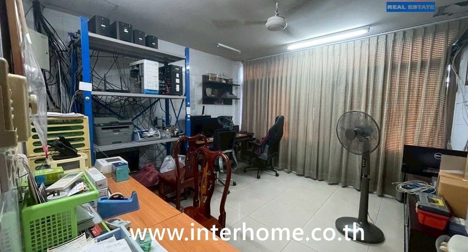 Gewerbefläche zum Kauf mit 6 Zimmer in Bang Phlat, Bangkok