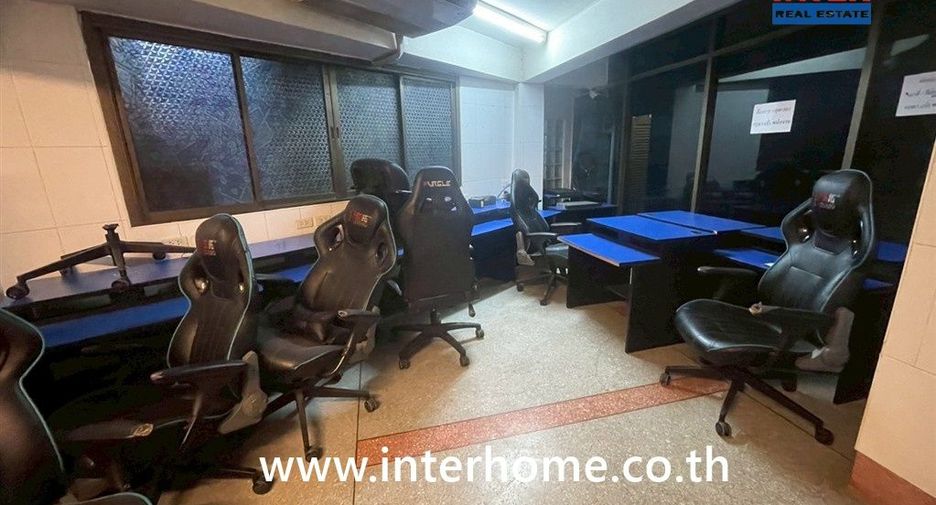 Gewerbefläche zum Kauf mit 6 Zimmer in Bang Phlat, Bangkok
