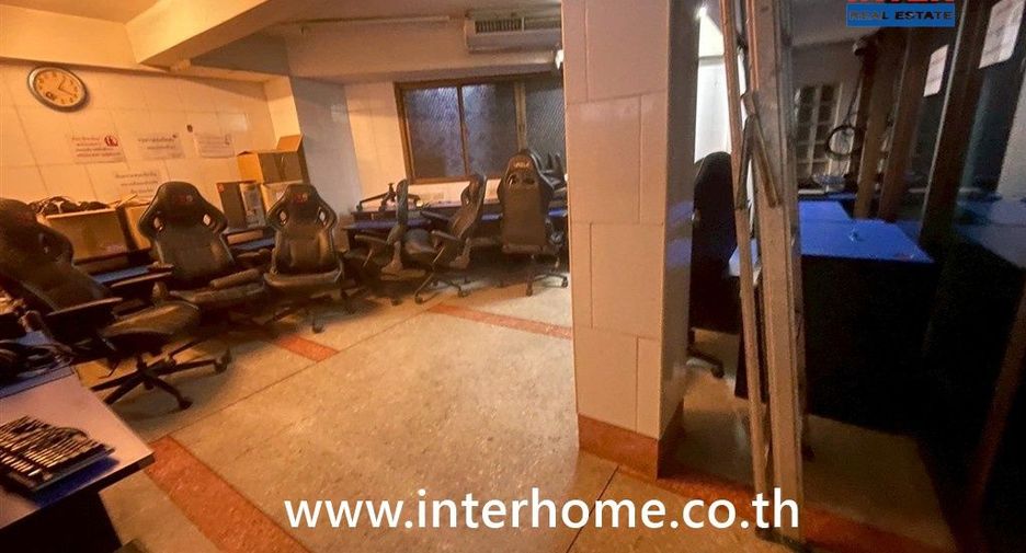 Gewerbefläche zum Kauf mit 6 Zimmer in Bang Phlat, Bangkok