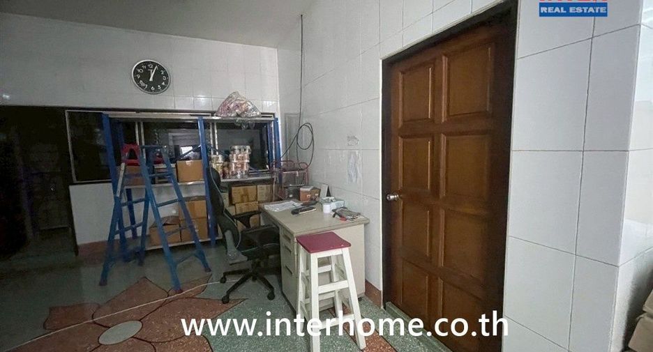 Gewerbefläche zum Kauf mit 6 Zimmer in Bang Phlat, Bangkok