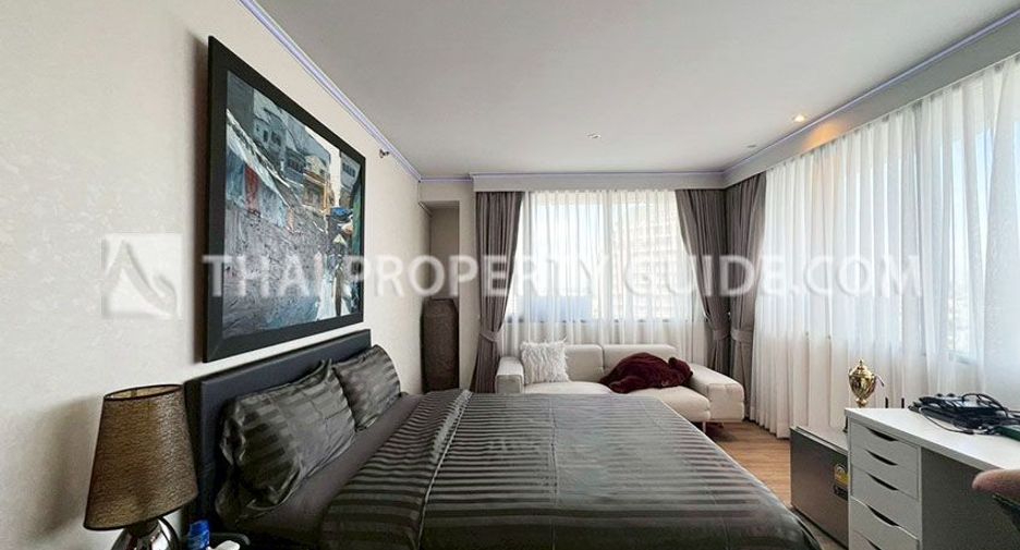 For rent 4 bedrooms condo in Sathon, Bangkok