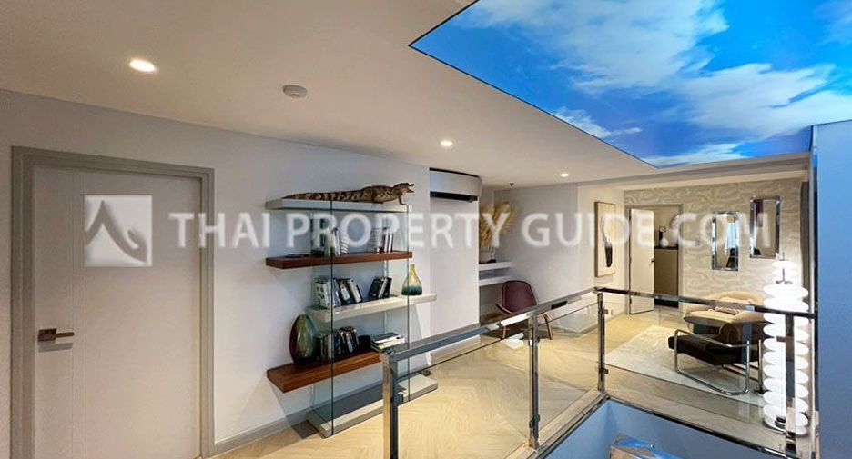 For rent 4 bedrooms condo in Sathon, Bangkok