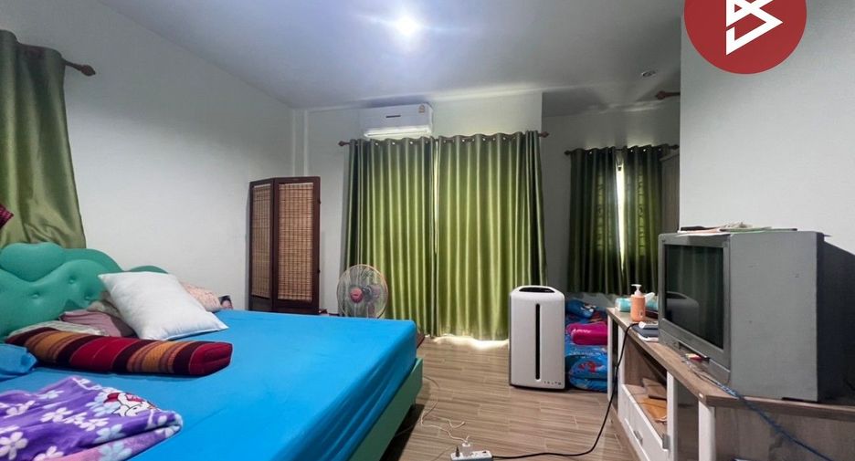 Casa adosada en venta de 3 habitaciones en Mueang Chon Buri, Chonburi