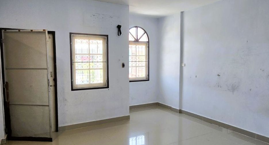 À vendre 2 chambres maison de ville à Bang Khun Thian, Bangkok