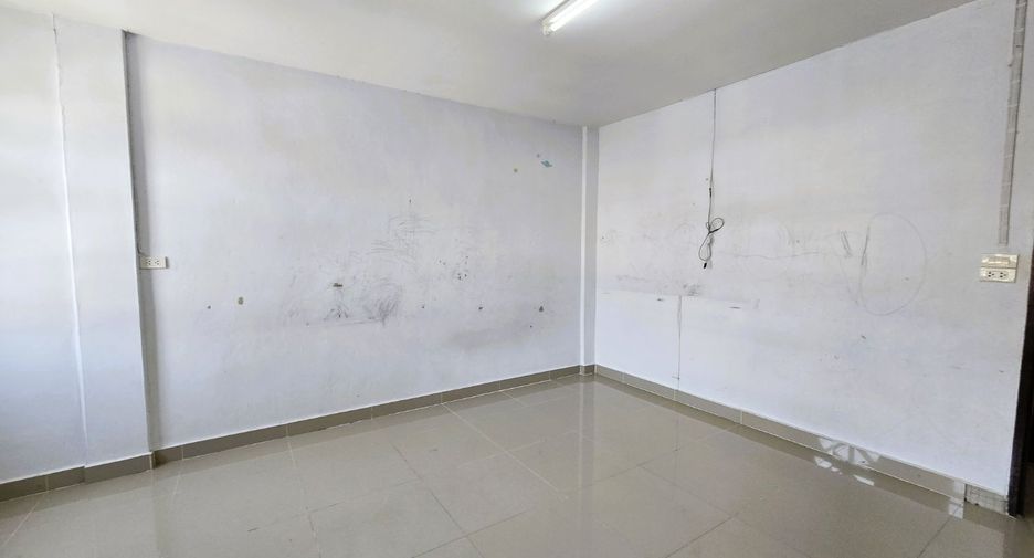 À vendre 2 chambres maison de ville à Bang Khun Thian, Bangkok