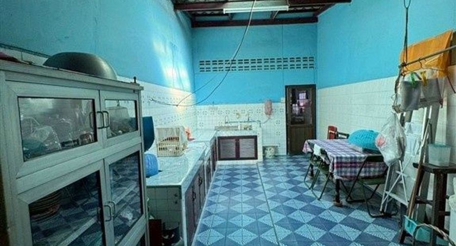 Gewerbefläche zum Kauf mit 3 Zimmer in Bangkok Noi, Bangkok