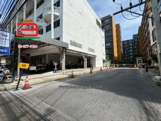 出售 6 卧室 商业空间 在 Thanyaburi, Pathum Thani