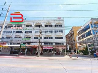 For sale 6 bedrooms retail Space in Thanyaburi, Pathum Thani