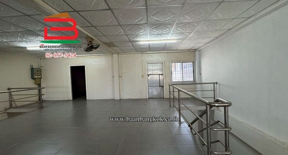 出售 6 卧室 商业空间 在 Thanyaburi, Pathum Thani